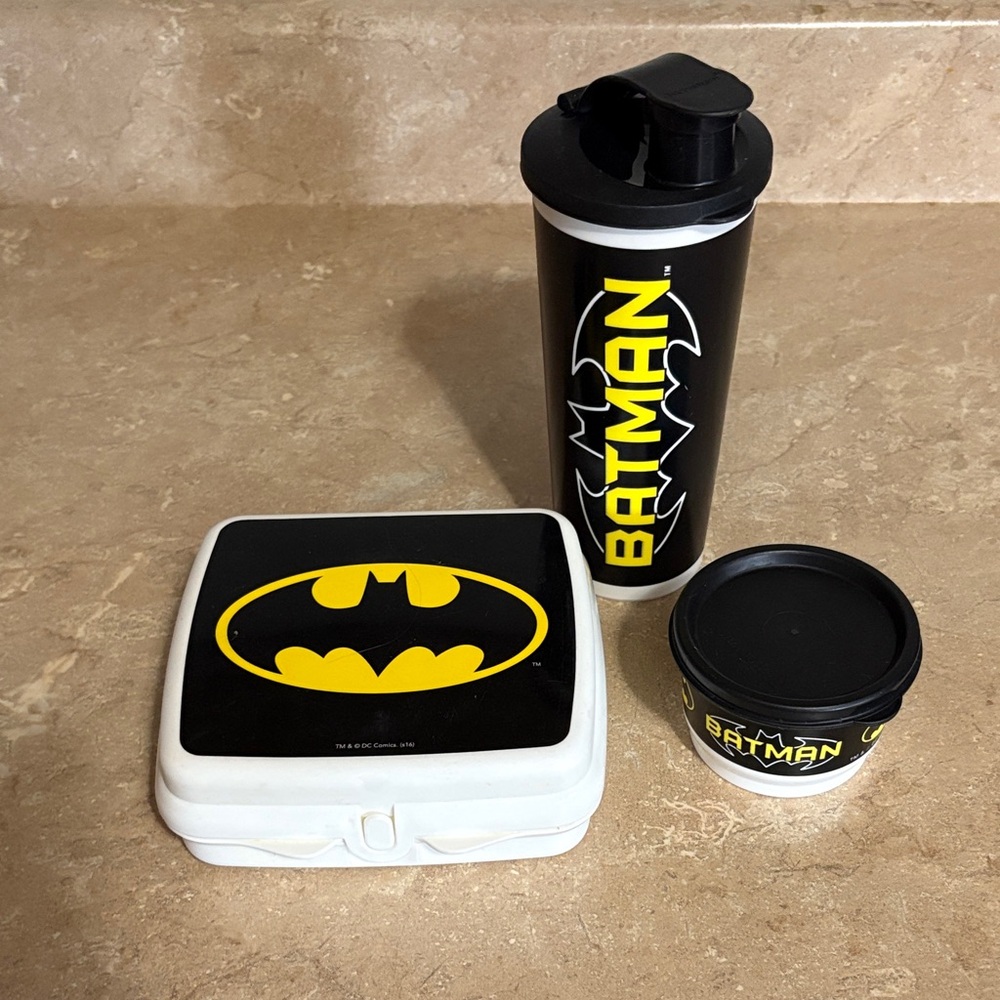 Tupperware Batman Black and Yellow Lunch Set